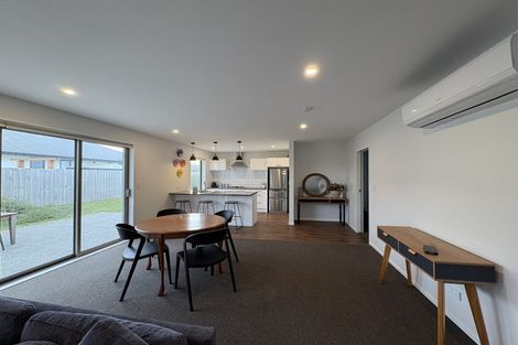 Photo of property in 33 Cressy Place, Darfield, 7510