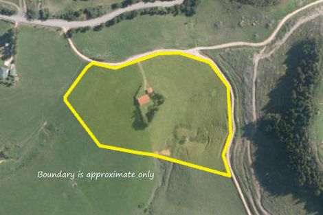 Photo of property in 12 Pigs Head Road, Whakapara, Hikurangi, 0184