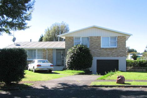 Photo of property in 1 Ngahue Place, Tokoroa, 3420