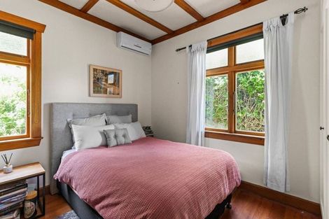 Photo of property in 6 Harvey Road, Bluff Hill, Napier, 4110