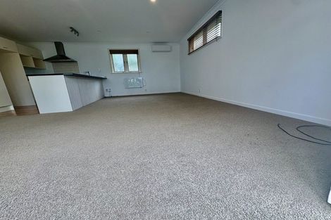 Photo of property in 2/24 Garadice Road, Rothesay Bay, Auckland, 0630