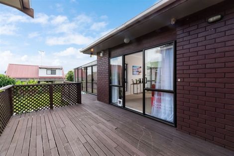 Photo of property in 71 Miro Street, New Lynn, Auckland, 0600