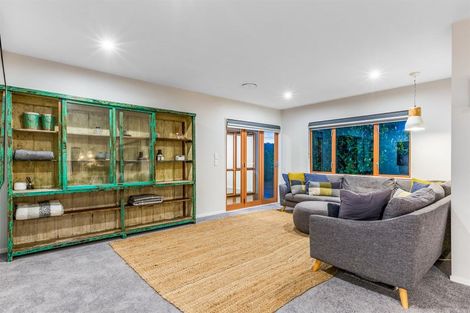 Photo of property in 2 Navigation Drive, Whitby, Porirua, 5024
