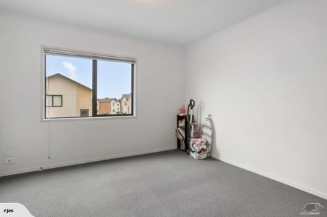 Photo of property in St Claire Village, 188/172 Mcleod Road, Te Atatu South, Auckland, 0610