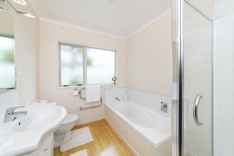 Photo of property in 58a Karina Terrace, Roslyn, Palmerston North, 4414