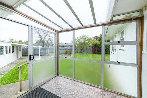 Photo of property in 30 Mokau Place, Terrace End, Palmerston North, 4410