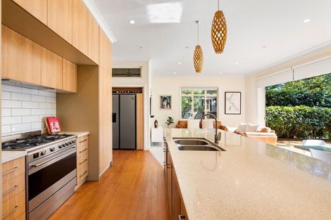 Photo of property in 13 Nelson Crescent, Napier South, Napier, 4110