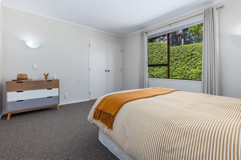 Photo of property in 9 Kinnel Grove, Papakowhai, Porirua, 5024