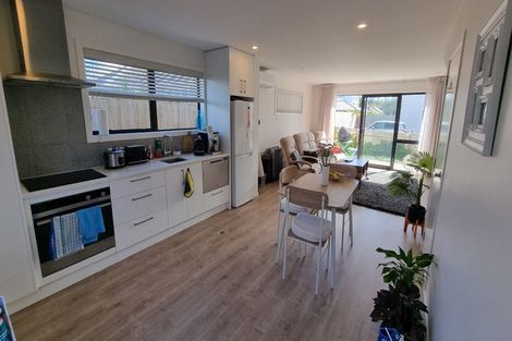 Photo of property in 2/12 Enderby Drive, Te Atatu Peninsula, Auckland, 0610