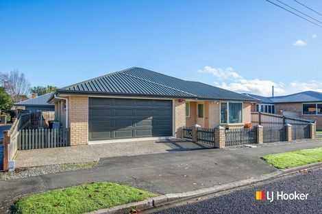 Photo of property in 23 Forfar Street, Clyde Hill, Dunedin, 9011