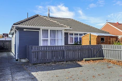Photo of property in 902 Grove Road, Mayfair, Hastings, 4122
