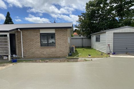 Photo of property in 17 Hockin Place, Fairfield, Hamilton, 3214