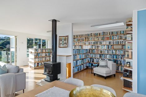 Photo of property in 52 Beauvoir Avenue, Matakatia, Whangaparaoa, 0930