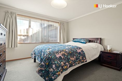 Photo of property in 2 Sunninghurst Drive, Fairfield, Dunedin, 9018