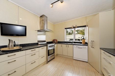 Photo of property in 2b Stillwater Crescent, Stillwater, Silverdale, 0993