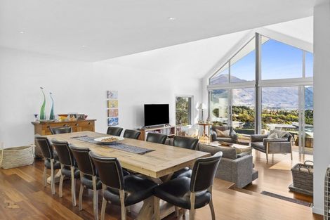 Photo of property in 13 Highfield Ridge, Wanaka, 9305