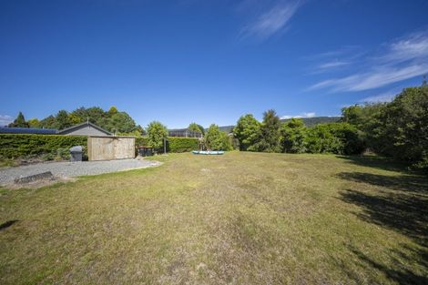 Photo of property in 36 Home Street, Manapouri, 9679