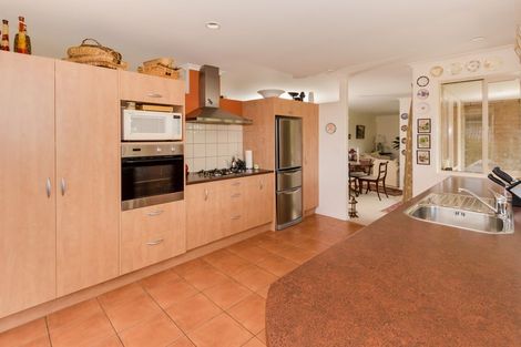 Photo of property in 48 Riverview Road, Kerikeri, 0230