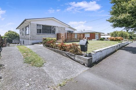 Photo of property in 10 Hamblyn Crescent, Nawton, Hamilton, 3200
