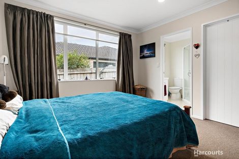 Photo of property in 11 Logan Place, Waiuku, 2123