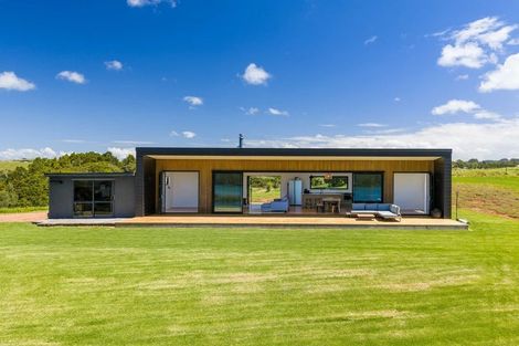 Photo of property in 110 Mornington Way, Parua Bay, Onerahi, 0192