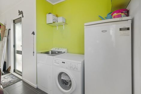 Photo of property in 98 Parnell Heights, Kelvin Grove, Palmerston North, 4414