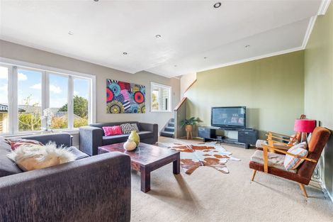 Photo of property in 10 Grendon Road, Titirangi, Auckland, 0604