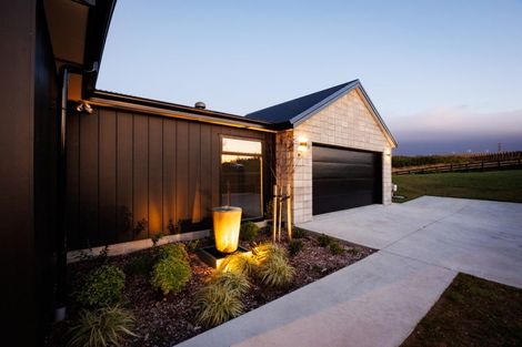 Photo of property in 4 Castlebridge Lane, Aokautere, Palmerston North, 4471