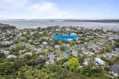 Photo of property in 22 Robbies Road, Shelly Park, Auckland, 2014
