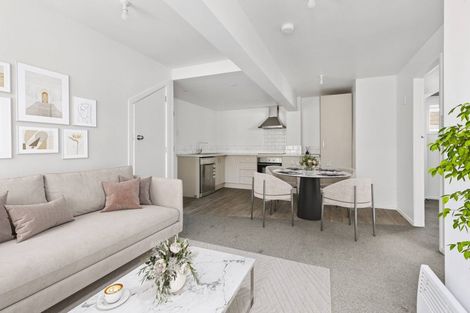 Photo of property in 32 Lynda Avenue, Paparangi, Wellington, 6037