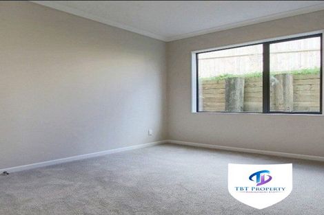 Photo of property in 25c Arrowsmith Drive, Flat Bush, Auckland, 2019