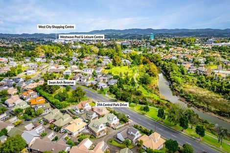 Photo of property in 11a Central Park Drive, Te Atatu South, Auckland, 0610