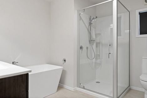 Photo of property in 5 Rangiuru Road, Mahina Bay, Lower Hutt, 5013