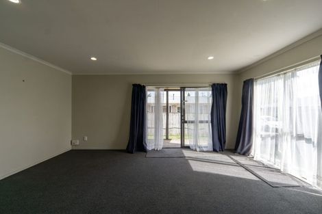Photo of property in 7 Saint Lukes Place, Bader, Hamilton, 3206