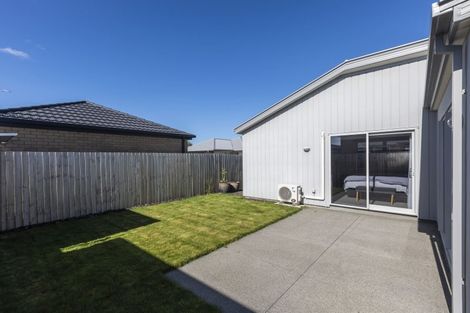 Photo of property in 3 Glenbarr Lane, Broomfield, Christchurch, 8042