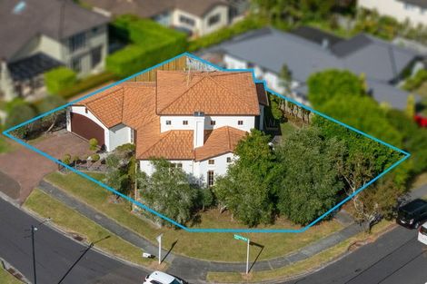 Photo of property in 1 Scarlet Oak Drive, Schnapper Rock, Auckland, 0632