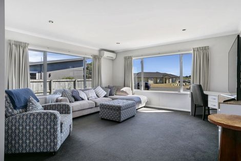 Photo of property in 15 Brompton Close, Richmond Heights, Taupo, 3330