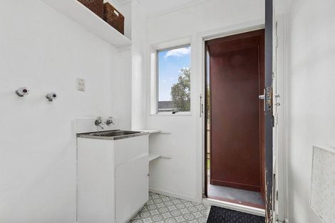Photo of property in 4 Cobar Close, Maupuia, Wellington, 6022