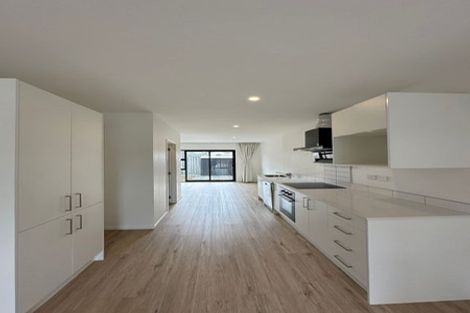 Photo of property in 54 Rauemi Way, Te Atatu South, Auckland, 0610