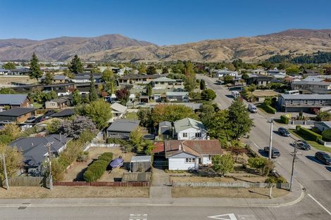 Photo of property in 64 Inniscort Street, Cromwell, 9310
