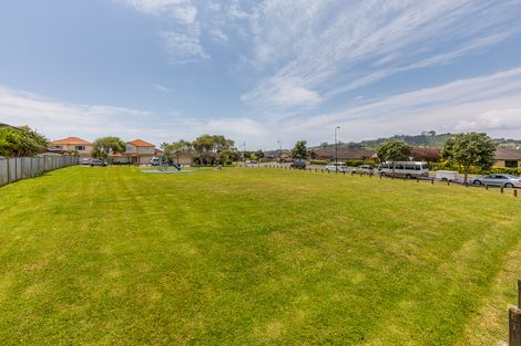 Photo of property in 4 Kalmore Place, Flat Bush, Auckland, 2016