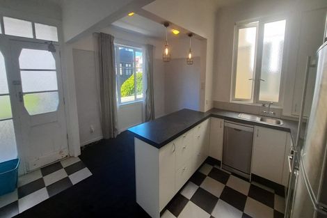 Photo of property in 34f5 Hawkestone Street, Thorndon, Wellington, 6011
