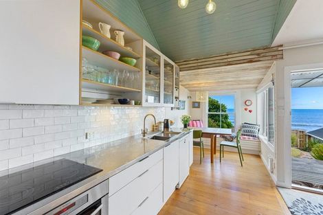 Photo of property in 34 The Parade, Paekakariki, 5034