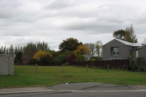 Photo of property in 21 Taunton Green, Papanui, Christchurch, 8052