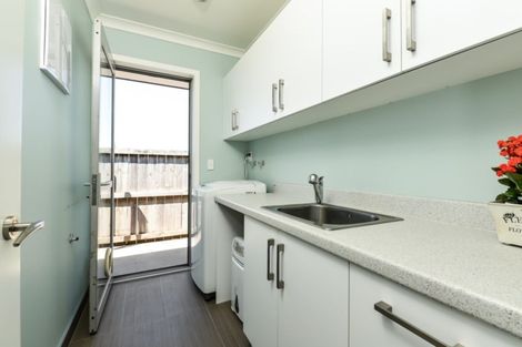 Photo of property in 13 Isobel Hodgson Drive, Cambridge, 3434