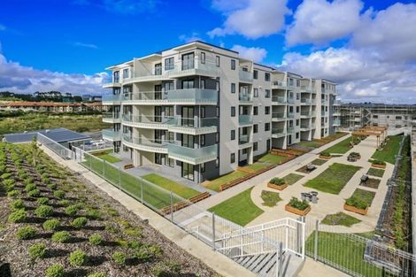Photo of property in Apollo Apartments, 201/46 Rosedale Road, Rosedale, Auckland, 0632
