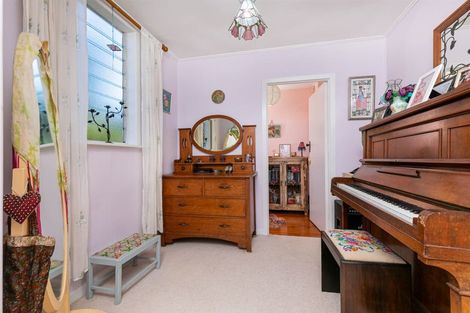 Photo of property in 26 Woodside Road, Massey, Auckland, 0614