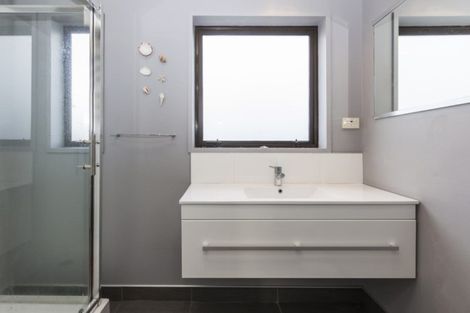 Photo of property in 43n Waimairi Road, Upper Riccarton, Christchurch, 8041