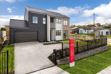 Photo of property in 2 Owen Chapman Drive, Red Beach, 0932