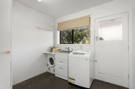Photo of property in 11 Dunster Street, Burnside, Christchurch, 8053